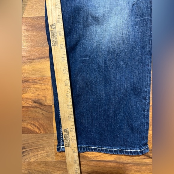 Vigoss The Chelsea Capri Jeans Size 20 Distressed Dark Wash Embroidered Pockets - Picture 3 of 7